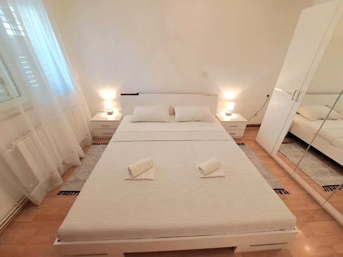 Ferienwohnung Apartman Lara Rijeka Apartment